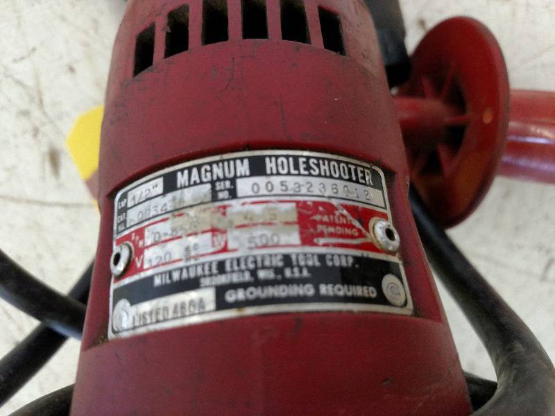 lot 27 image: Milwaukee Magnum  12  Holeshooter...