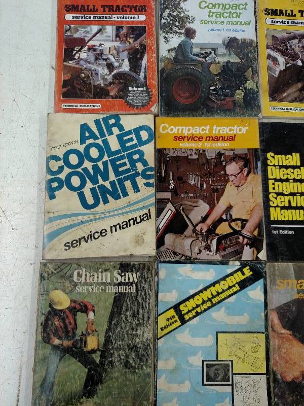 lot 100 image: Asstd Service Manuals...