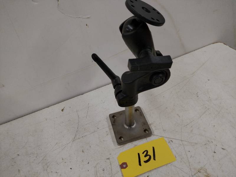 lot 131 image: Ram Mount...