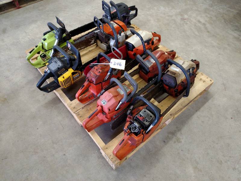 lot 246 image: Asstd Chain Saws for Parts or Repa...