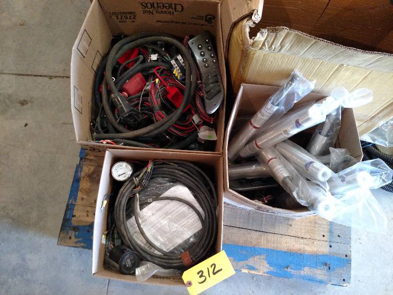 lot 312 image: Asstd Boat Rigging Accessories...