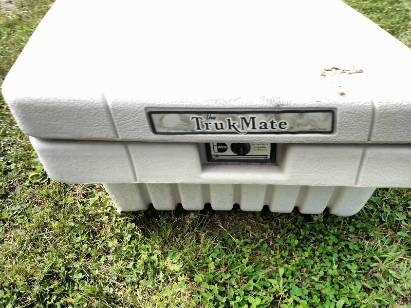 lot 358 image: Trukmate Saddle Toolbox, Fits Full ...