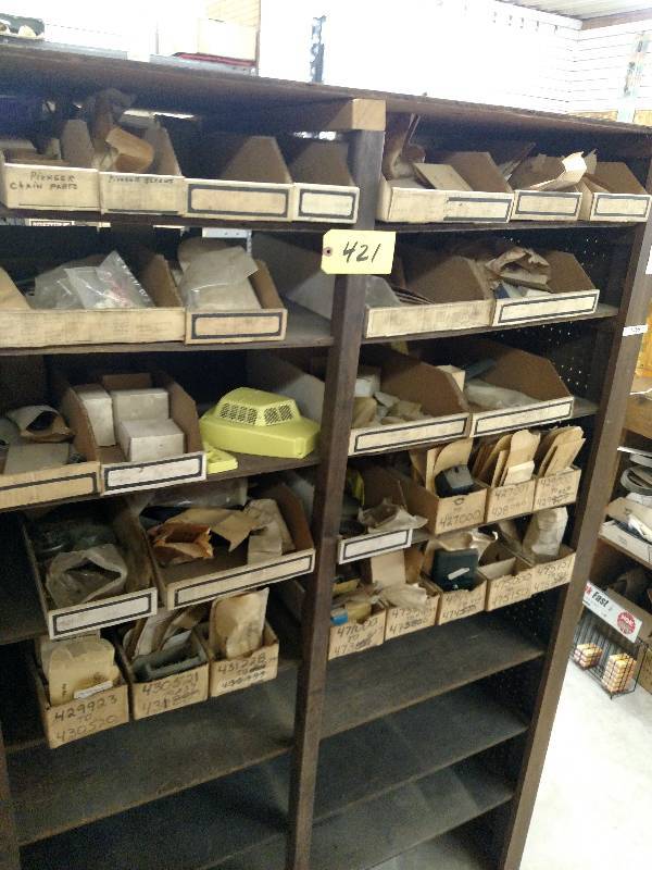 lot 421 image: Asstd Pioneer Chain Saw Parts...