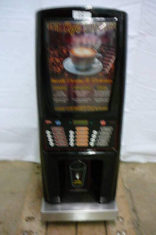 BEVERAGE DISPENSERCAF STATION