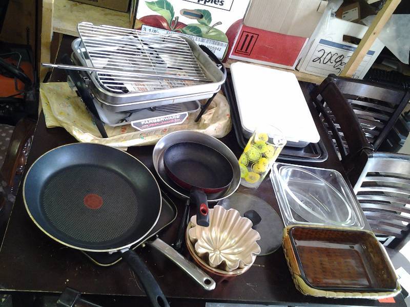 lot 29 image: Farberware Indoor Rotisserie, Pots, Pans, Bakeware, Pyrex, Molds