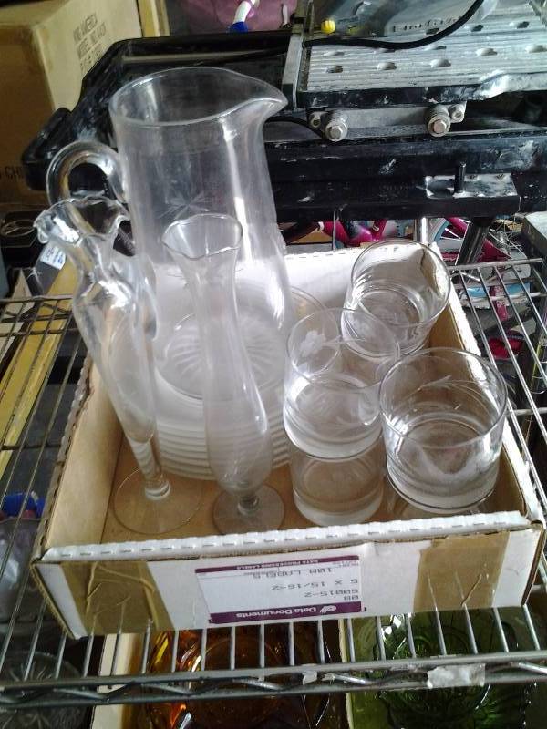 lot 42 image: Etched Crystal Plates, Pitcher & Glasses Set, Bud Vases