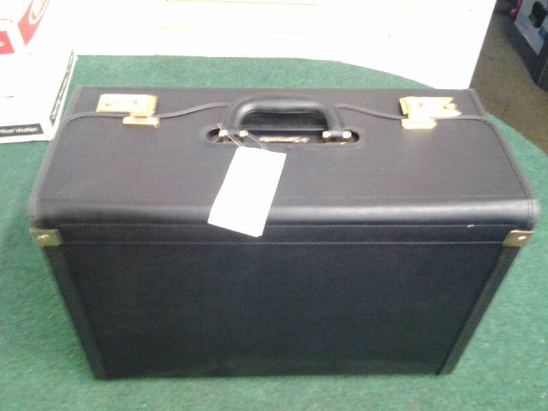 lot 71 image: New Samsonite Black Catalog CaseSalesmans Bag