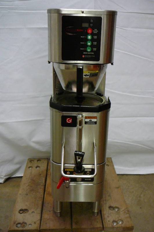 lot 8 image: COMMERCIAL BREWING SYSTEM