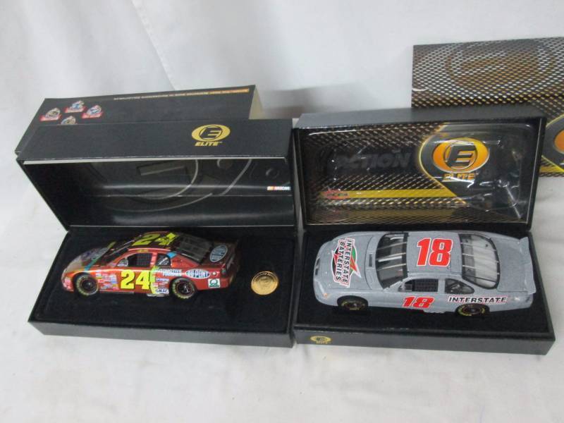 lot 116 image: Jeff Gordon and Bobby Labonte Stock Cars