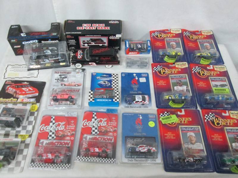 lot 5 image: Dale Earnhardt Memorabilia