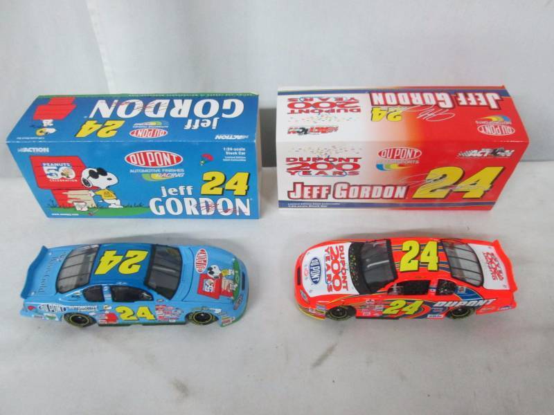 lot 51 image: 2 - Jeff Gordon Stock Cars