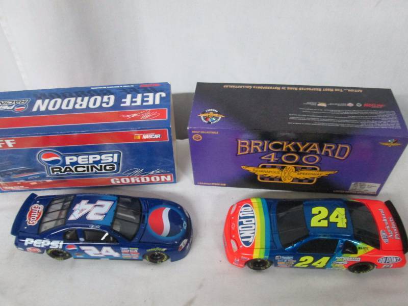 lot 52 image: 2 - Jeff Gordon Stock Cars