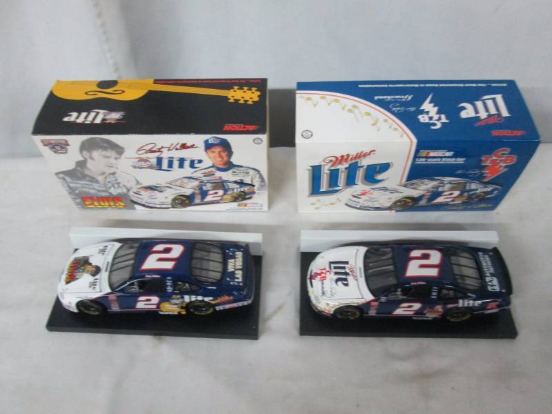 lot 77 image: 2 - Rusty Wallace Stock Cars