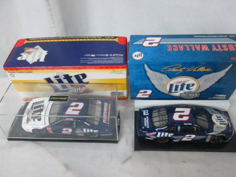 lot 78 image: 2 - Rusty Wallace Stock Cars