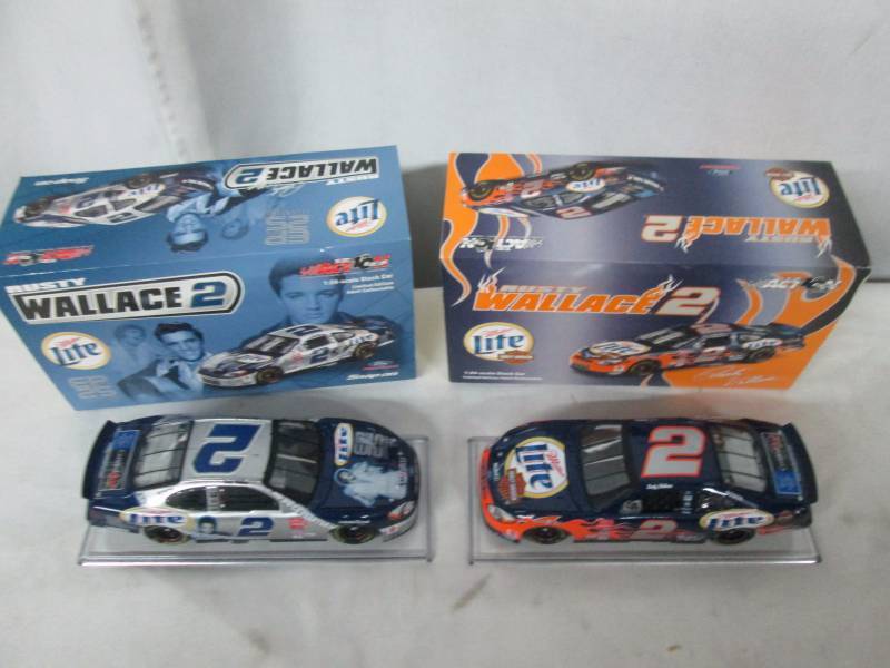 lot 79 image: 2 - Rusty Wallace Stock Cars