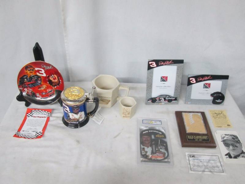 lot 9 image: Dale Earnhardt Memorabilia