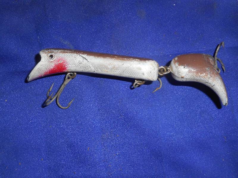 ANTIQUE MUSKY LURE, ANTIQUE , COLLECTIBLES, VINTAGE, TOOLS,FISHING, GLASS  WEAR, PADDLE BOAT, VINTAGE CABINETS, EXERCISE EQUIPMENT, LOADER CYLINDERS