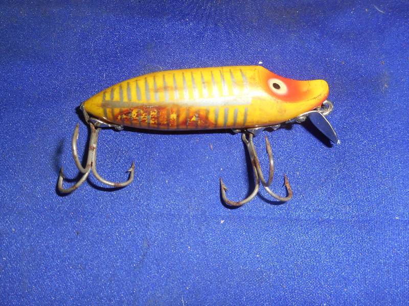 VINTAGE FISHING LURE