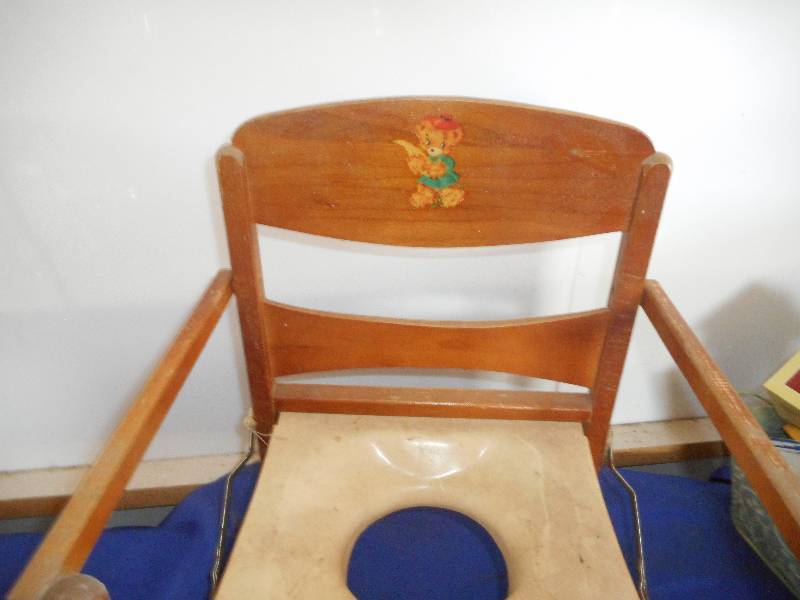 ANTIQUE POTTY CHAIR