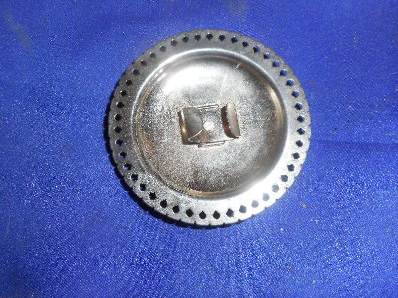 VINTAGE BELT BUCKLE