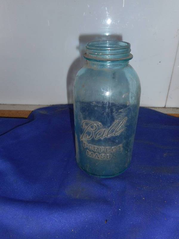 2 QUART VINTAGE GREEN CANNING JAR