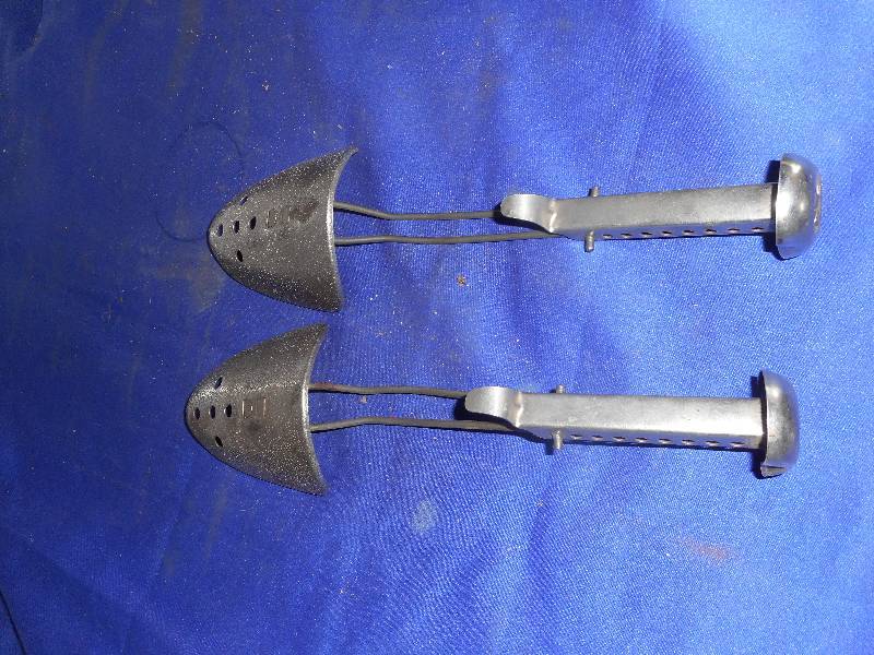 ANTIQUE METAL SHOE STRETCHERS