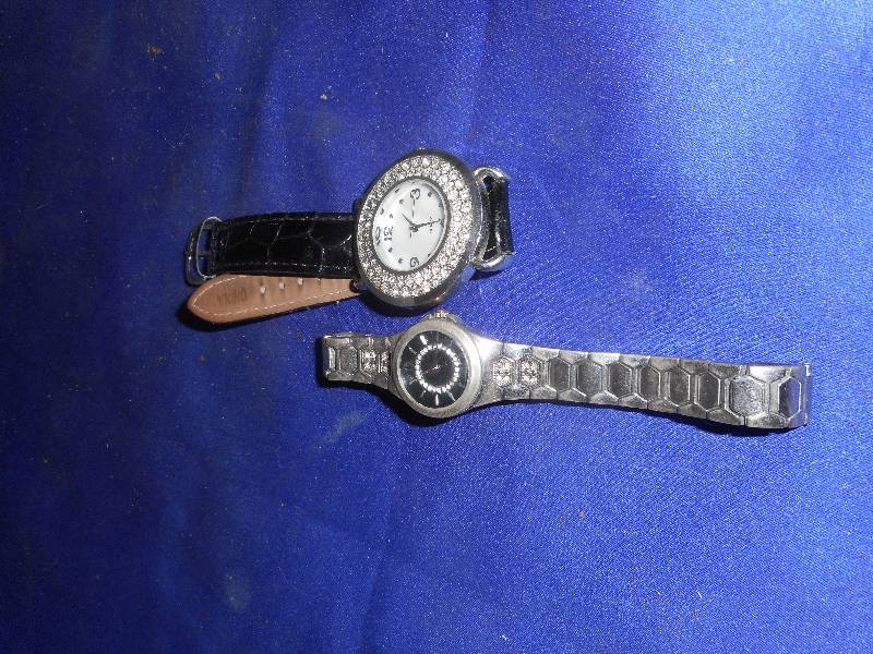 2 WATCHES
