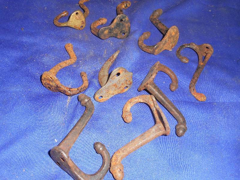 ANTIQUE HANGING BRACKETS