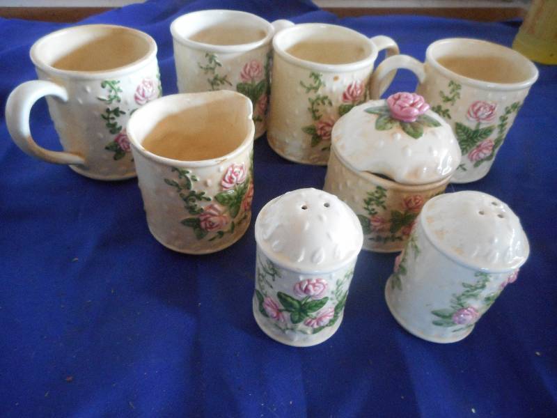 VINTAGE GLASSWEAR