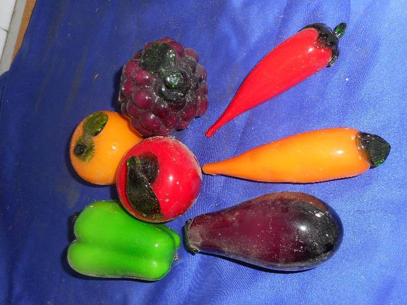 VINTAGE  FRUIT SET