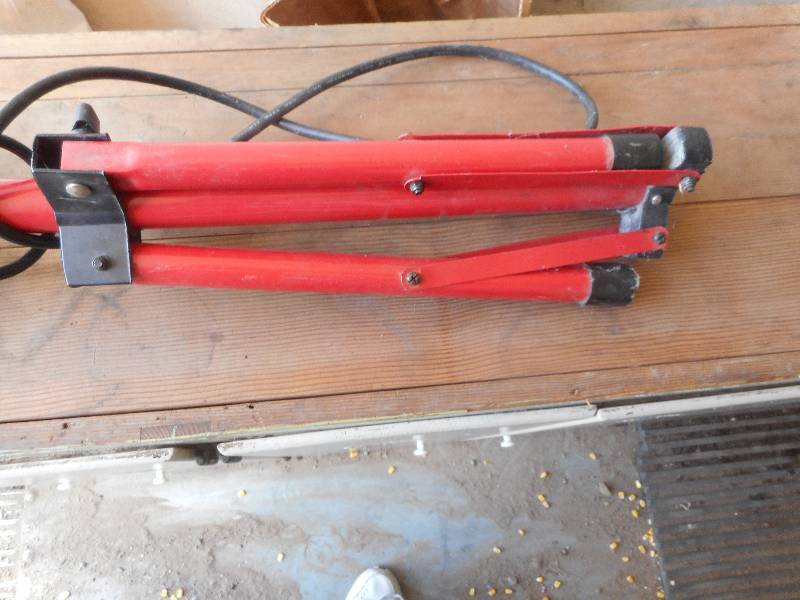TRIPOD SHOP LIGHT