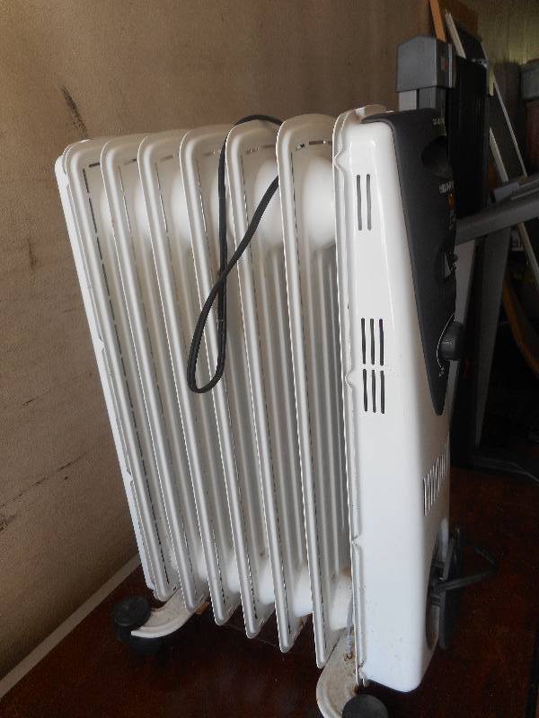 MARVIN FLOOR HEATER