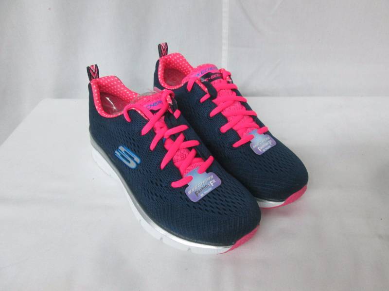 Sketchers Womens Statement Piece Sneaker