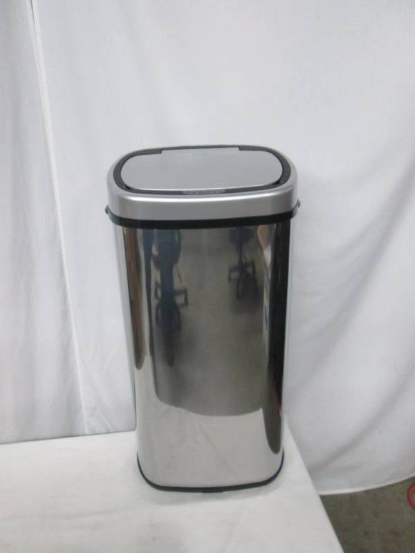 Alcove 18.5-Gallon Motion-Sensor Trash Can