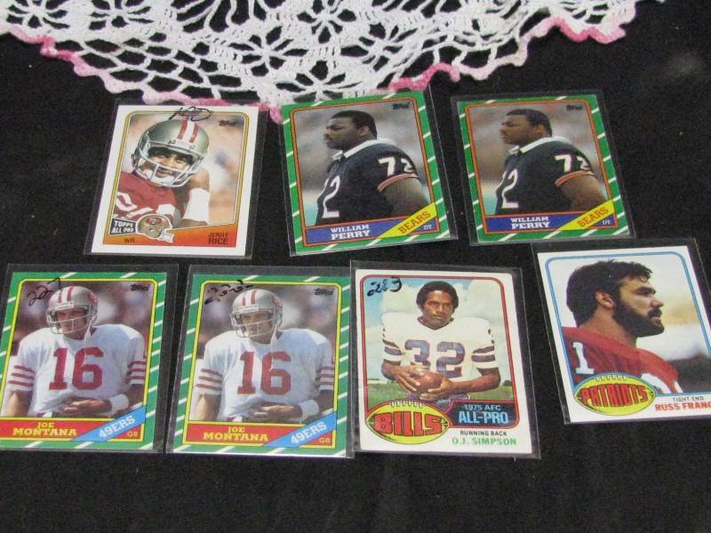 (7) Football Cards