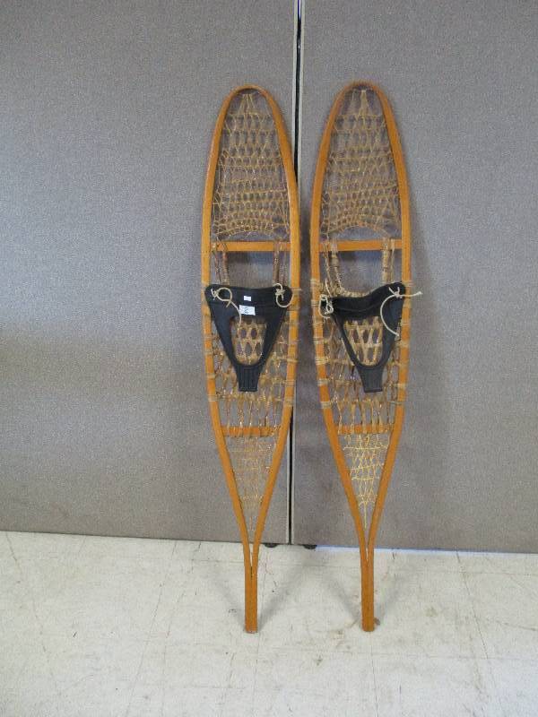 lot 2 image: Snowshoes
