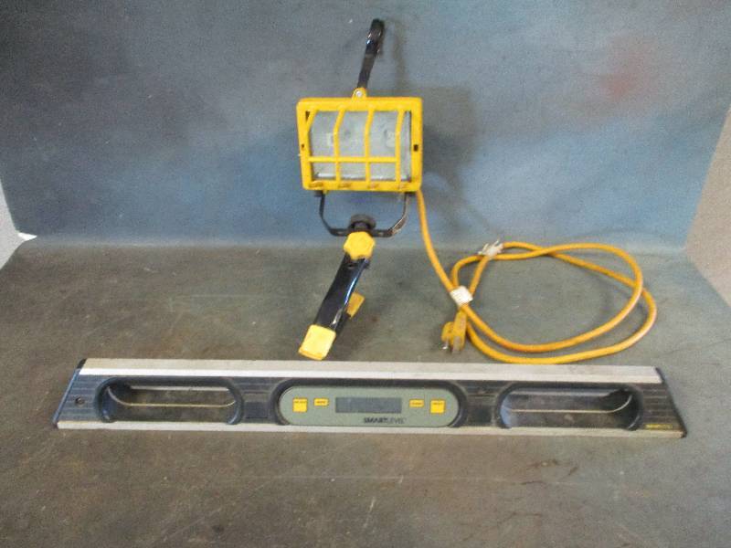 lot 9 image: Level and Light