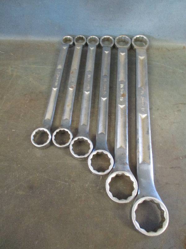 lot 19 image: Box Wrench Set