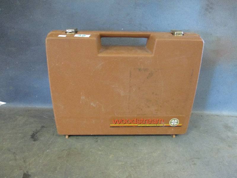 lot 38 image: Wood Stream Sportsmans Case