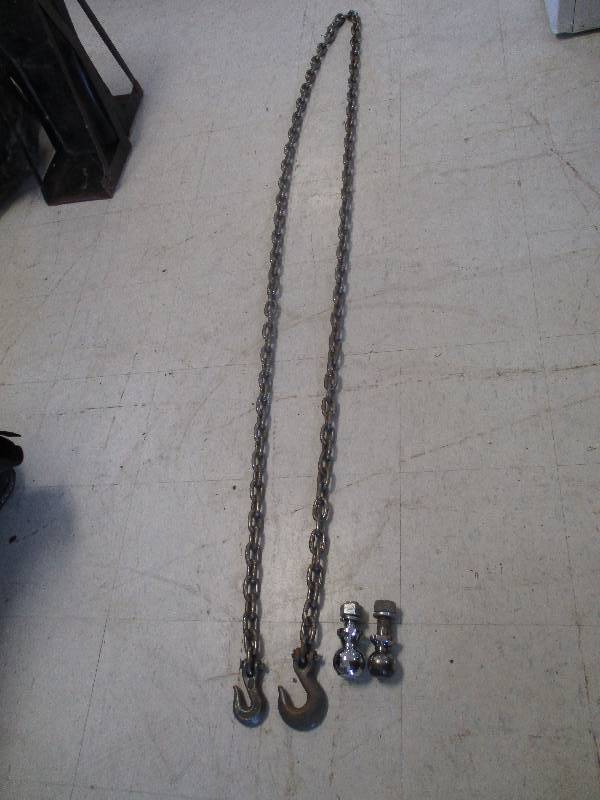 lot 116 image: Chain & Ball Hitches