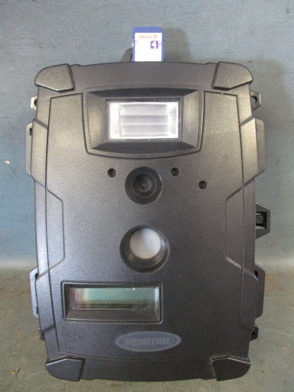 lot 52 image: Moultrie Game Camera