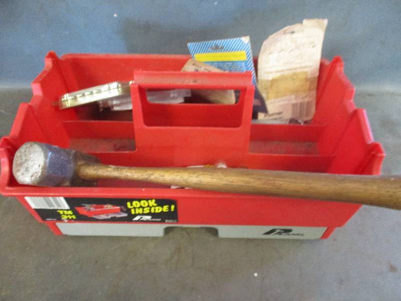 lot 53 image: Tool Carrying Box