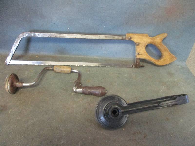 lot 100 image: Tools