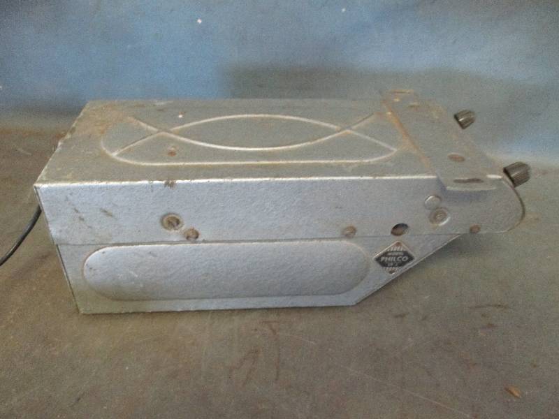 lot 103 image: Vintage Radio