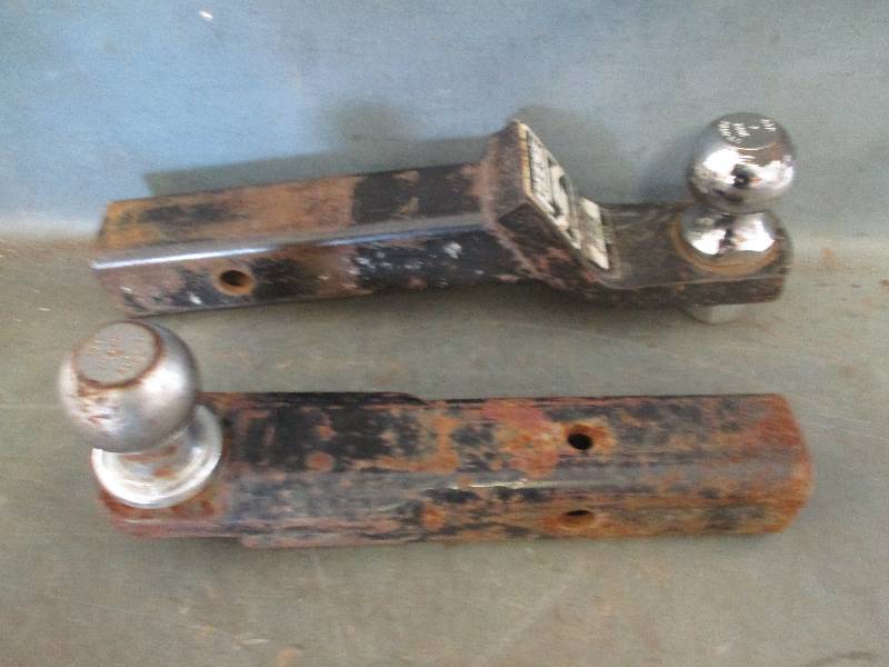 lot 104 image: Receivers and Balls
