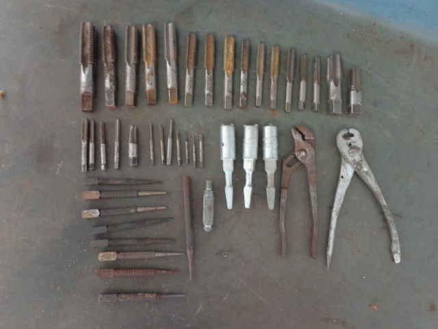 lot 109 image: Tools