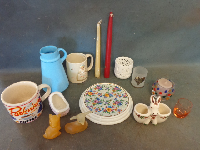 lot 113 image: Knick Knacks and More