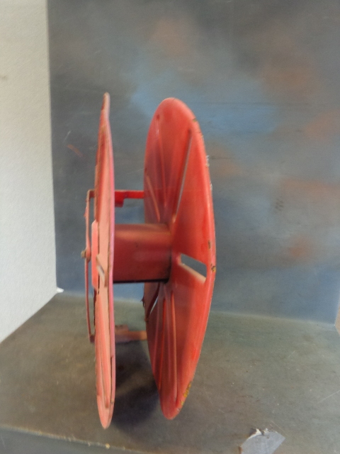 lot 136 image: Metal Hose Reel