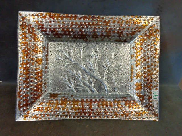 lot 144 image: Glass Picture Tray