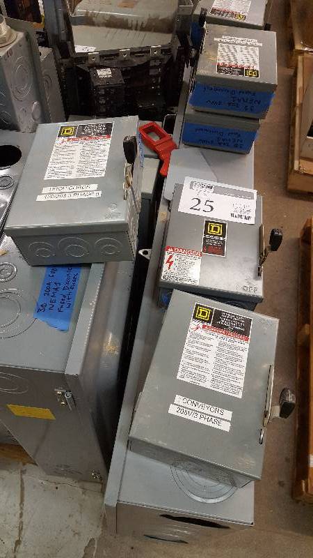 lot 25 image: Lot of (3) Square D Electrical Boxes General Duty Safety Switch 30A 240V 208V3PH